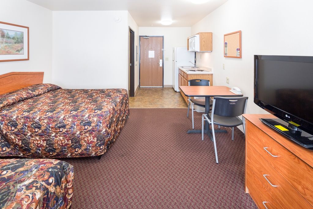 Woodspring Suites Houston I-10 West Katy Room photo
